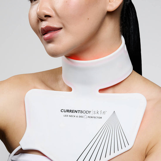 贈品 CurrentBody Skin LED 光療胸頸美容儀：第一代（價值 $2,700） 